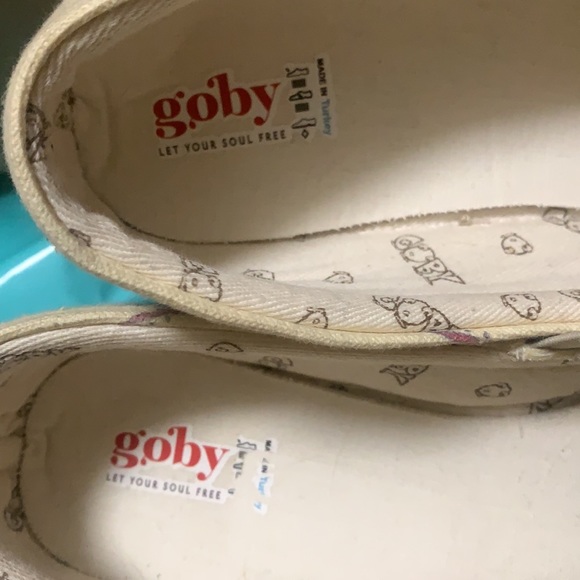 Goby Slip On Shoes - Picture 5 of 8
